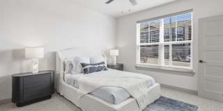 The Warren Gallery 6