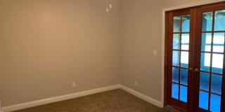 801 Country Club Cir Gallery 9