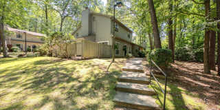 225 Twin Oaks Place Gallery 52