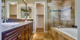 Beautiful 4 bedroom, 4.5 bathroom Home in the Varadero Community Gallery 58