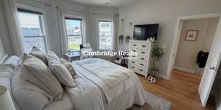 440 Windsor St. Gallery 7