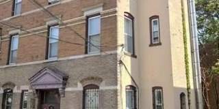 1138 SUMMIT AVE Gallery 1