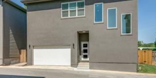 LUXURY 3-BEDROOM ALAMO HEIGHTS TOWNHOME Gallery 1