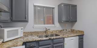 3004 Speedway Unit 6 Gallery 11