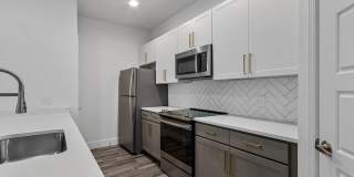 The Maxwell at Highland Creek Gallery 20