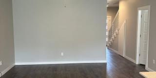 3 bedroom, 2.5 bathroom, 1 car garage Gallery 13