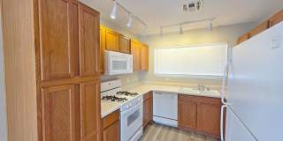 Newly Renovated 3 Bedroom 2 Bath Gallery 7