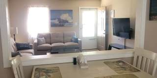 Charming 3-Bedroom, 1-Bath Home with Large Backyard – Fully Furnished! Gallery 10