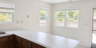 3 bed/1.5 bath townhouse in Cotati Gallery 1