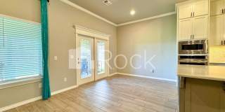 Spacious Craftsman Home on cul-de-sac - Electric Included! Gallery 11