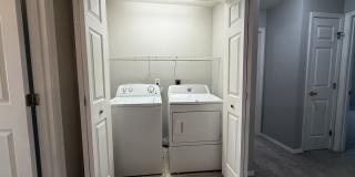 1100 Henry St Gallery 27