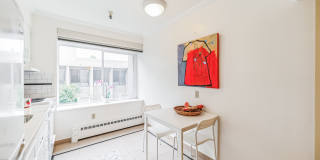 Park Glenview Apartments- Boutique Senior Living Gallery 26