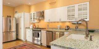 2259 Union Gallery 1