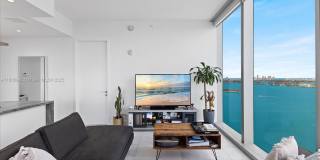 700 NE 26th Ter Gallery 1