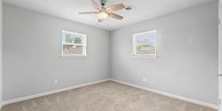 1404 W Pine Street Gallery 15