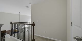 225 Urbano Lane Gallery 25