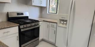 18530 Hatteras Street Gallery 5