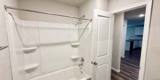 Gorgeous 3-bedroom, 2 Bathroom, Minutes from Randolph AFB Gallery 14