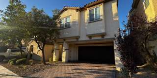 NW 3 BDRM Plus Loft Gallery 1