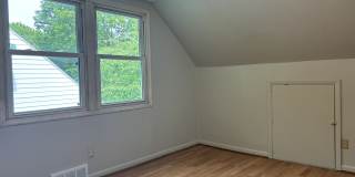 2805 Myrtle St Gallery 21