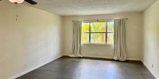 560 SE 2nd Avenue Gallery 2