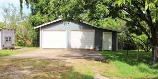 812 Burleson Street Gallery 15