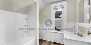 3 Bedroom Eastown Home! AVAILABLE NOW! Gallery 19