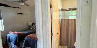 Fully furnished 1/1 Apartment Old NE Gallery 18