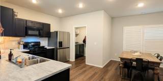Welcome Home to Comfort and Convenience in Newcastle! Gallery 5