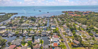 310 WESTWINDS DRIVE Gallery 36