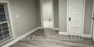 500 W Burrell Gallery 15