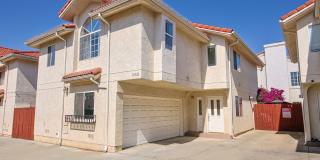 Fully Renovated 4 Bed/3.5Bath Home with Garage + Private Yard Gallery 1