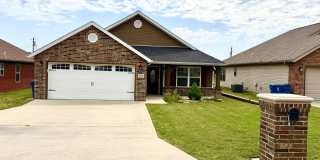 2515 S Willard Avenue Gallery 1