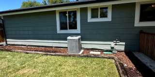 Pet-Friendly 4 Bedroom Home with Fenced Yard & Air Conditioning Gallery 20