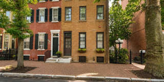 26 W UNION Street Gallery 1