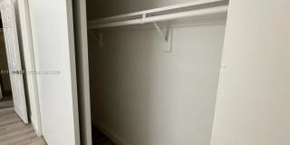 2008 N Jackson St Gallery 38
