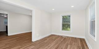 Summer Rent Special on this Cozy Two Bedroom Home! Gallery 7