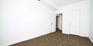 7120 S Wabash Gallery 5
