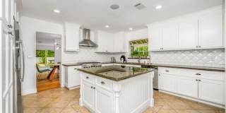 1800 Glenwood Lane Gallery 19
