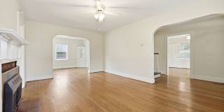 Gorgeous Home in Downtown Lillington! Gallery 18