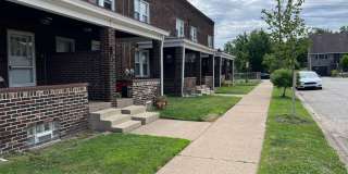 Charming Updated 2BR Home with New Flooring & Rear Porch Gallery 15