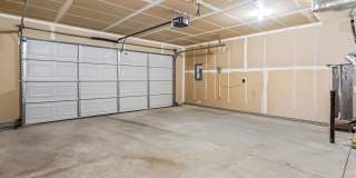 3 Bedroom, 2 Bath, 2-Car Garage with Room to Park Your Toys! Gallery 16