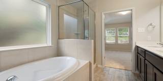 Upgraded Single Story Home in Lago Vista - 4 bedroom Gallery 10