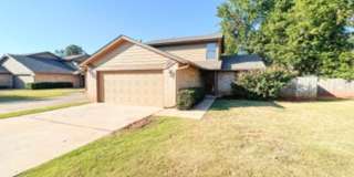 Charming Edmond Home Near 2nd & Santa Fe! Gallery 1