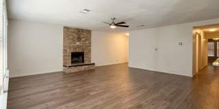 Beautiful 3/2 Available for Immediate Move In! Gallery 5