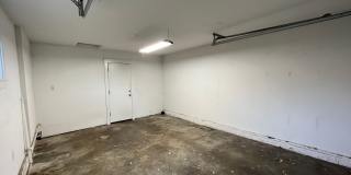 Charming 2 Bed 1 Ba House in Gladstone - Garage, Washer and Dryer, Landscaping Including! Gallery 23