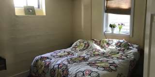 Charming Two Bedroom Garden Level Apartment near DU Gallery 6