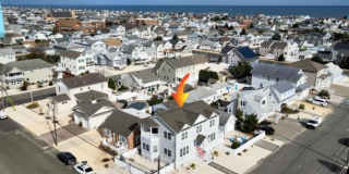 1607 Baltimore Avenue Gallery 25