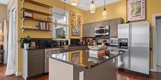 Price Reduced! Downtown Durham 1bd/1ba Corner-Unit Condo with On-Site Personal 1-Car Garage! Gallery 5