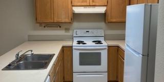 (SAM 4) 2793 S Cloverleaf Loop - 3 bdrm / 1.5 Bath Duplex Gallery 5